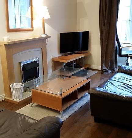 Livingston Ideal Commuter House 外观 照片