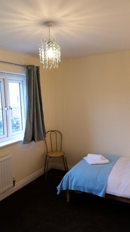 Livingston Ideal Commuter House 外观 照片