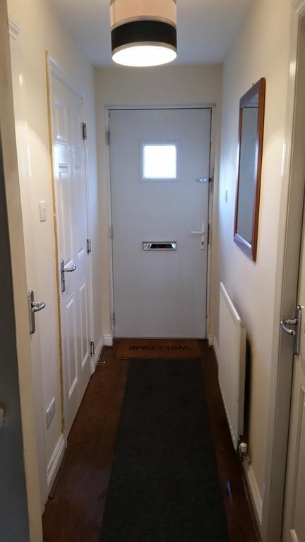 Livingston Ideal Commuter House 外观 照片